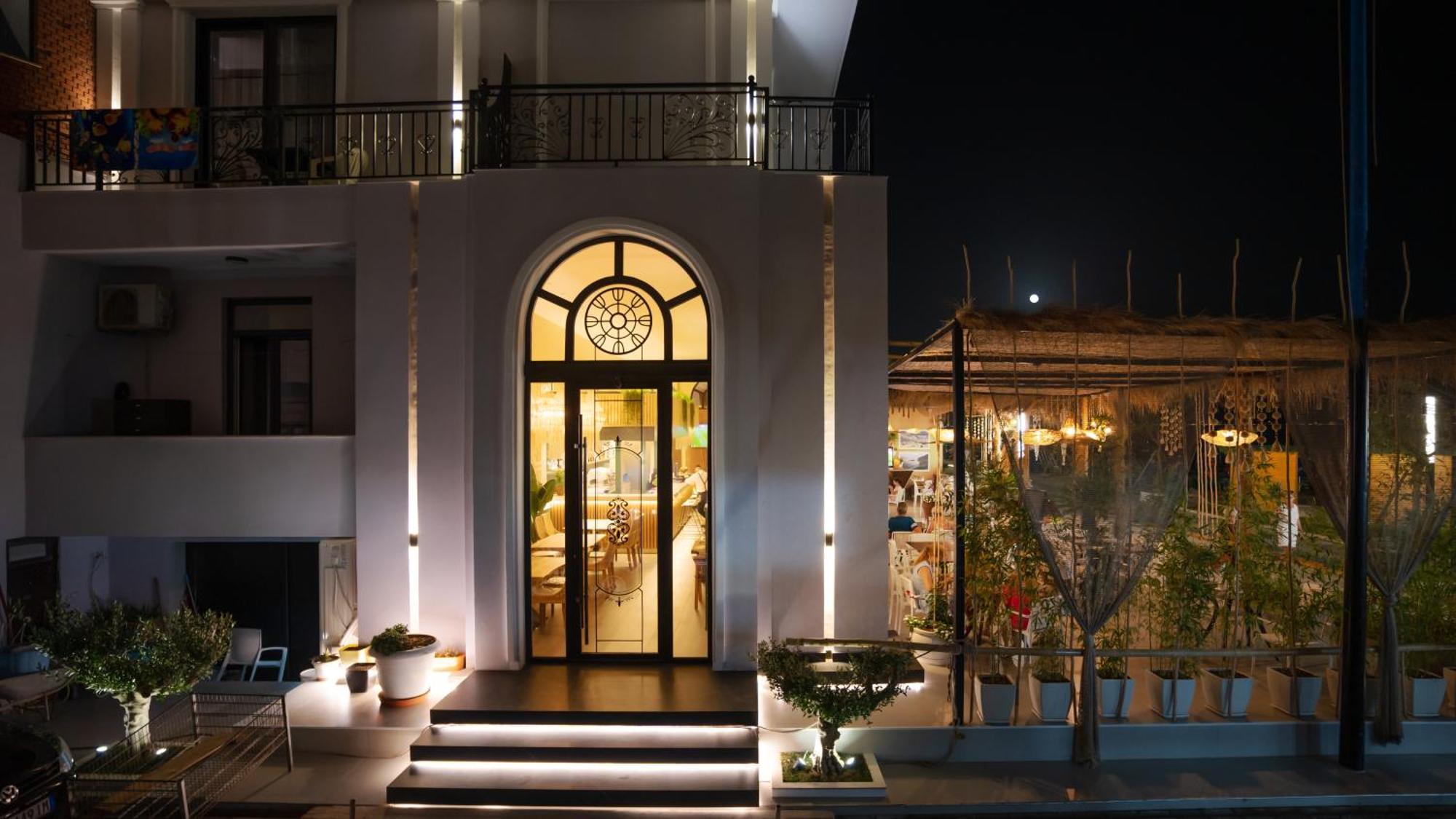 Hotel Saly Durrës 외부 사진
