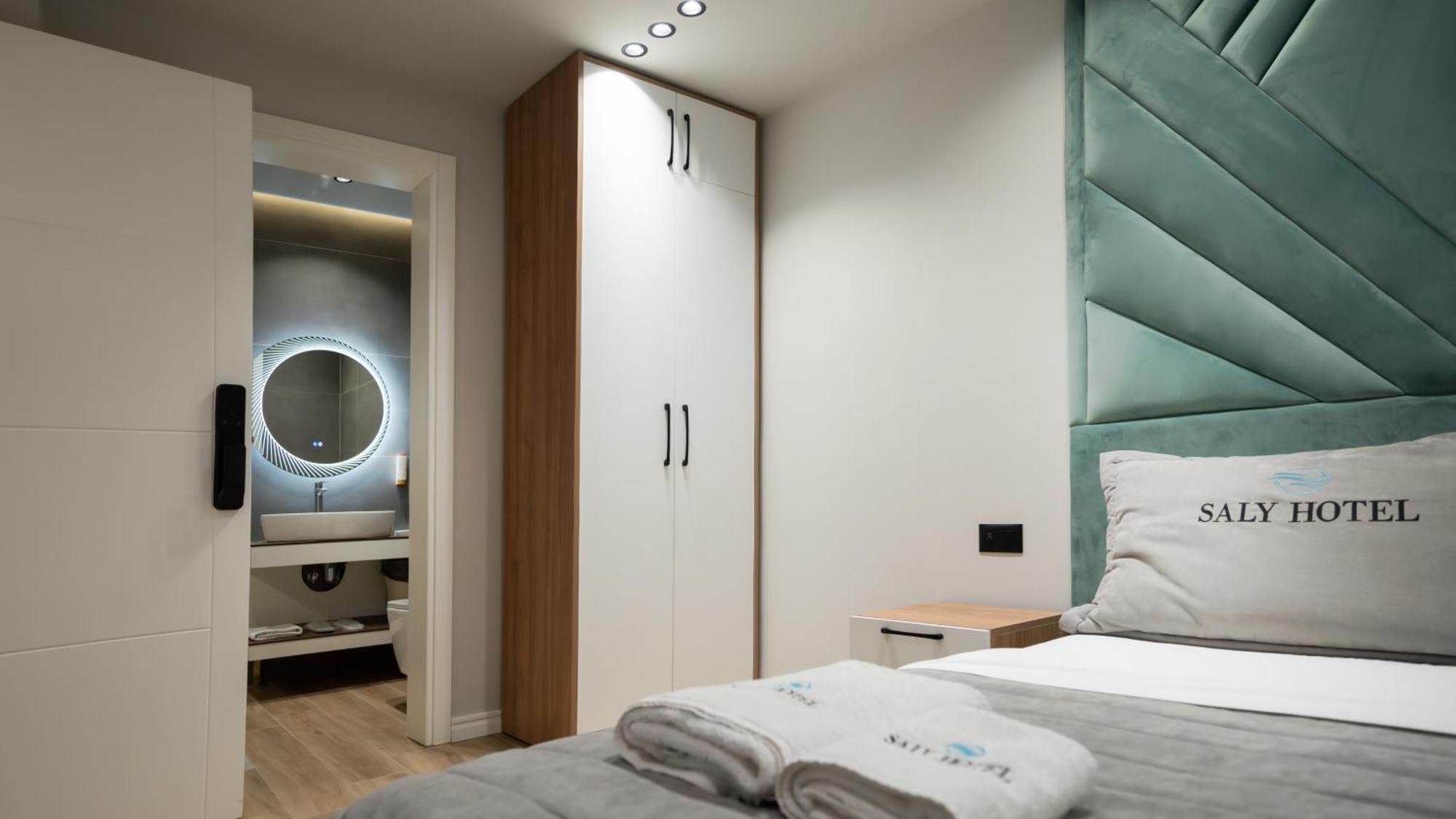 Hotel Saly Durrës 외부 사진