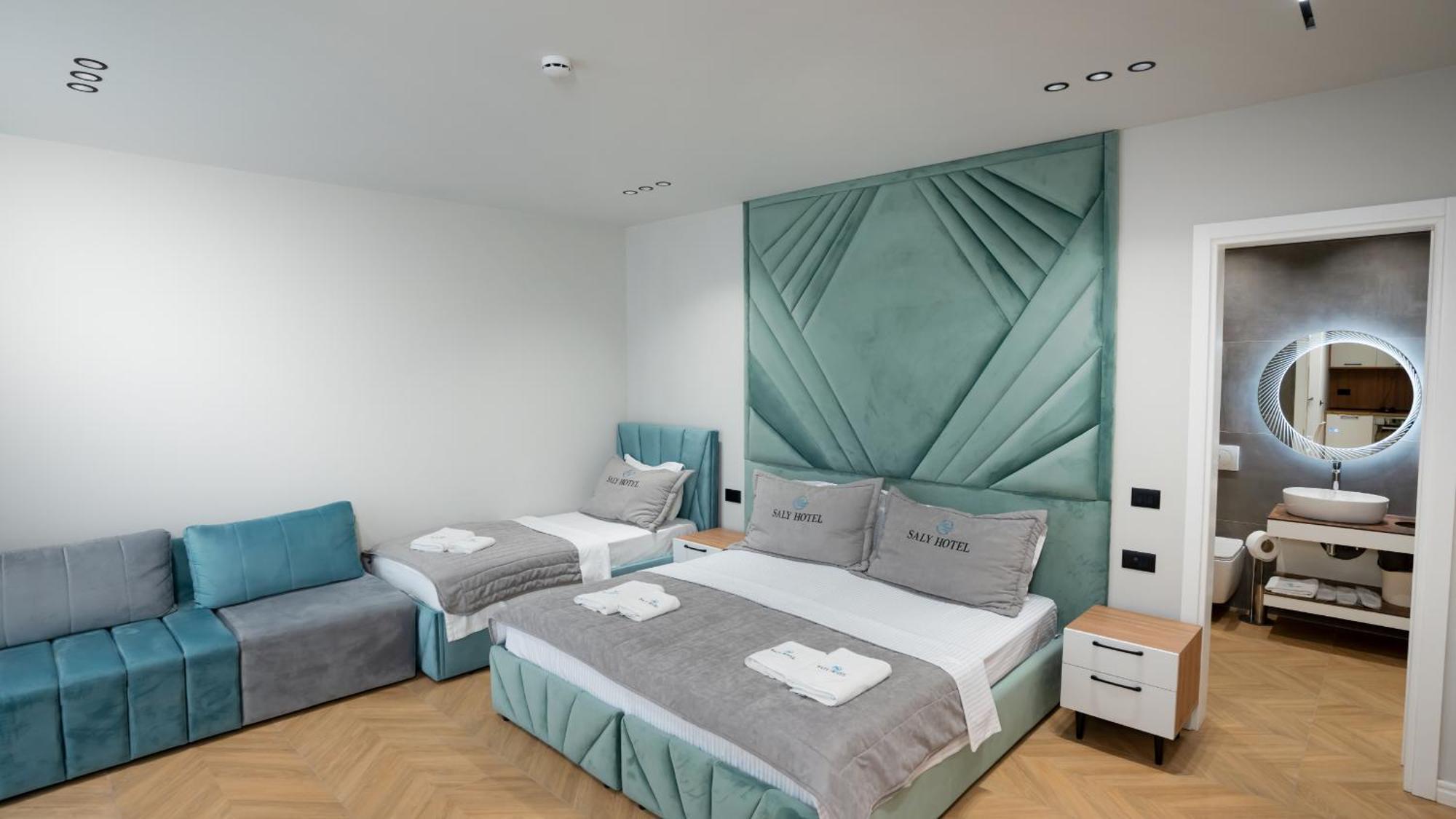 Hotel Saly Durrës 외부 사진