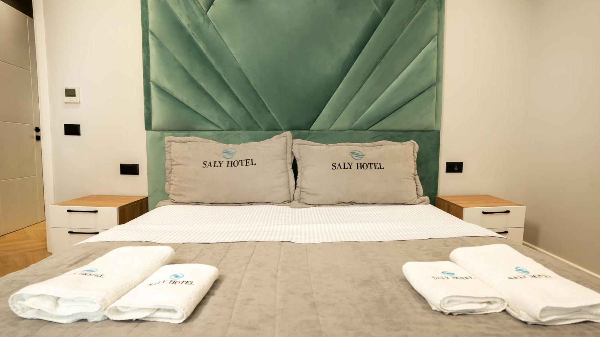 Hotel Saly Durrës 외부 사진