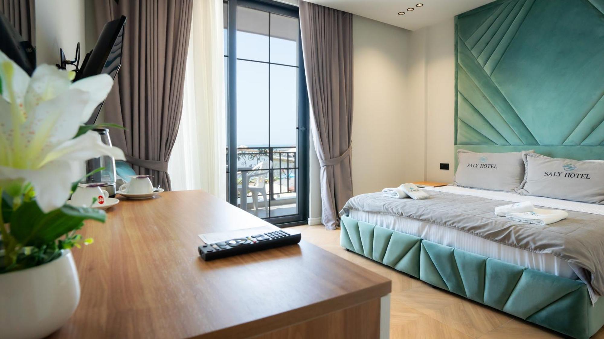 Hotel Saly Durrës 외부 사진
