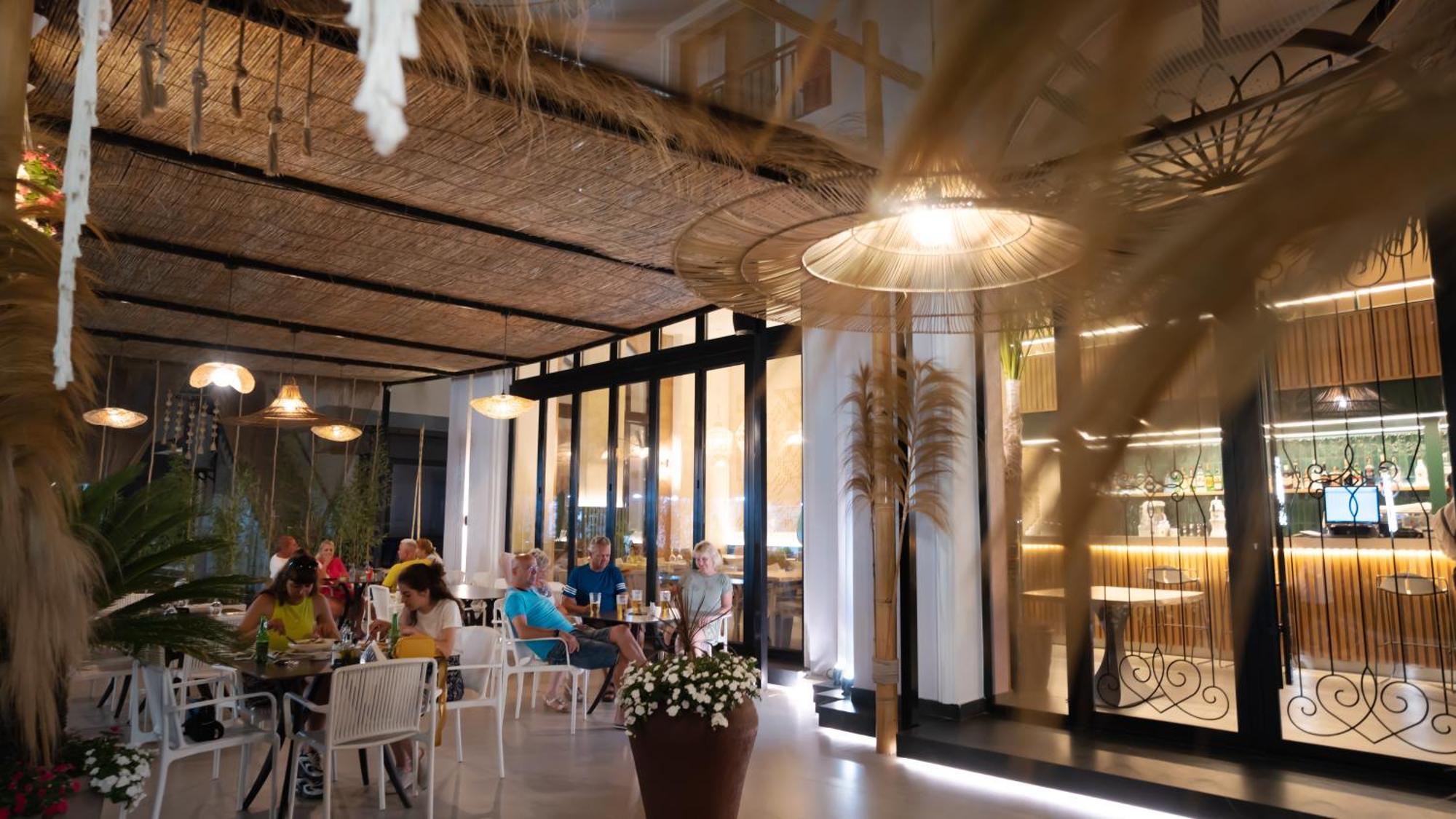 Hotel Saly Durrës 외부 사진