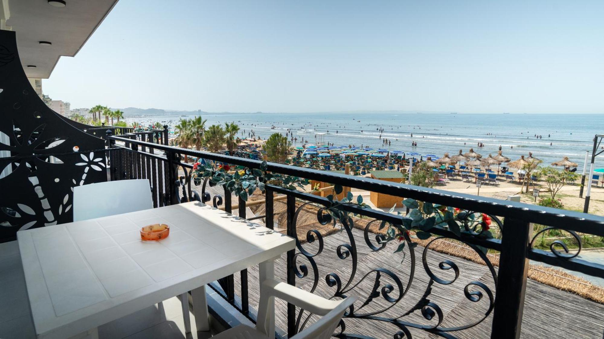 Hotel Saly Durrës 외부 사진